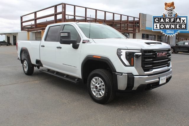 2025 GMC Sierra 2500 HD Pro in Summit White — front three-quarter view